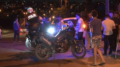 Avcilar'da Fabrika Yangininin Çiktigi Caddede Trafik Akisini Saglayan Bekçiye Araba Çarpti