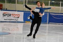 Rus Mozarteum Artistik Buz Pateni Figür Takimi, Erzurum'da Kampa Girdi