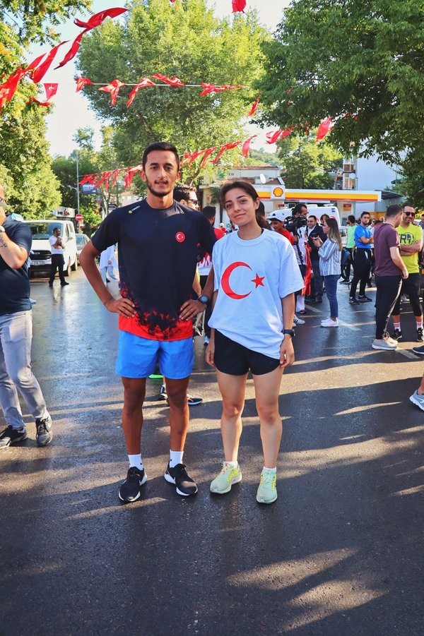 Demokrasi şehitleri için koştular! 251 şehit uğruna vatan koşusu!