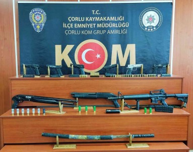 Tekirdag'da 14 Adrese Silah Operasyonu Açiklamasi 5 Gözalti