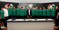 Bursaspor 13 Futbolcu Ile Profesyonel Sözlesme Imzaladi