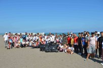 Temiz Bir Çevre Için Sahile Indiler 1,5 Ton Çöp Topladilar Haberi