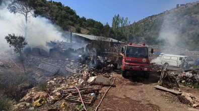 Seydisehir'de Ev Ve Samanlik Yangini Açiklamasi 1 Yarali