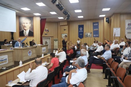 Mersin'in Akdeniz belediyesinde skandal! CHP'liler 'PKK, terör örgütü diyemedi!'