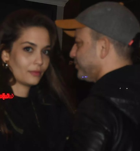 Ünlü çiftin romantik gecesi!