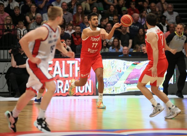 FIBA Dünya Kupası Avrupa Elemeleri'nde Türkiye, Büyük Britanya'yı evinde devirdi!