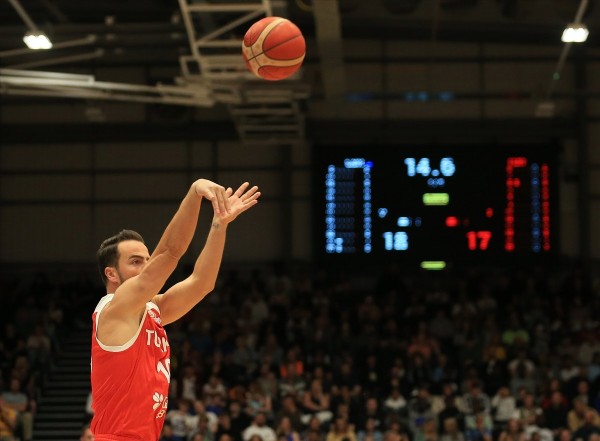 FIBA Dünya Kupası Avrupa Elemeleri'nde Türkiye, Büyük Britanya'yı evinde devirdi!