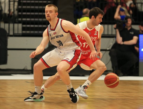 FIBA Dünya Kupası Avrupa Elemeleri'nde Türkiye, Büyük Britanya'yı evinde devirdi!