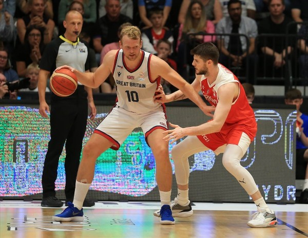 FIBA Dünya Kupası Avrupa Elemeleri'nde Türkiye, Büyük Britanya'yı evinde devirdi!