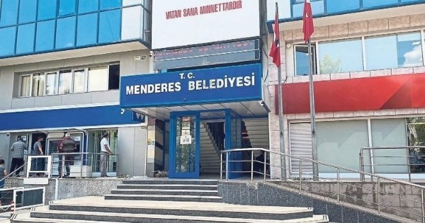 Menderes Belediyesi'nde yolsuzluk! CHP'li Belediye Başkanı Mustafa Kayalar gözaltında!