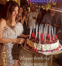 Defne Samyeli 50 yaşına girdi!