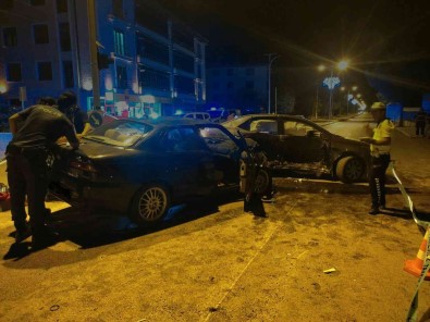 Erzincan'da Trafik Kazasi Açiklamasi 6 Yarali
