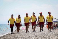 Antalyali Cankurtaranlar Bayrama Hazir