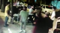 Avcilar'da Restorani Basan 5 Kisi Çalisani Darp Etti