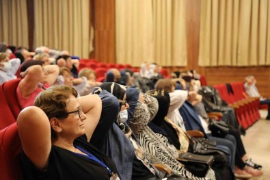 BARÜ'nün Paydasi Oldugu Projeyle 65 Yas Üstü Bireylere Egitimler Verildi