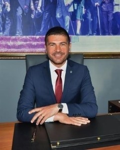 CHP'li Foça Belediye Baskani Ve 53 Sanigin Yargilandigi Çete Davasinda 9 Tahliye