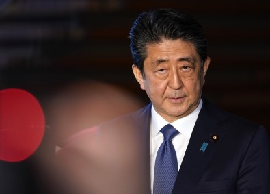 Japonya'da Eski Basbakan Abe Silahli Saldiriya Ugradi, Durumu Agir