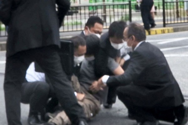 Japonya Eski Başbakanı Shinzo Abe'ye suikast! Tüm müdahalelere rağmen kurtarılamadı!