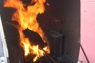 Demirci Ustalarinin Kurban Mesaisi