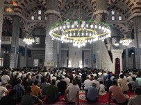 Ilk Kurban Bayrami Namazi Igdir'da Kilindi