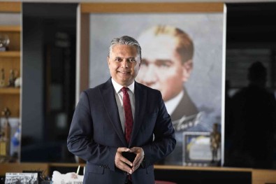 Belediye Baskani Uysal, Sosyal Medyadan Cep Telefonunu Paylasti