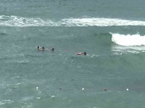 Sahillerde 225 Kisi Bogulmaktan Kurtarildi