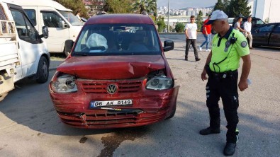 Samsun'da Trafik Kazasi Açiklamasi 2 Yarali