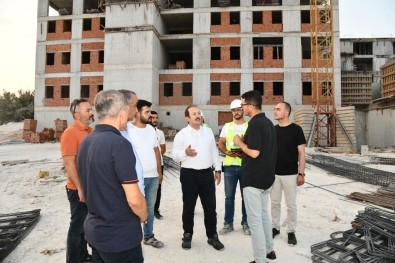 Vali Pehlivan, Devam Eden Yurt Insaatlarinda Incelemelerde Bulundu