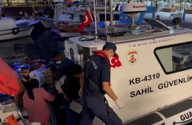 Yunanistan'in Ölüme Ittigi 130 Göçmen Sahil Güvenlik Ekiplerince Kurtarildi