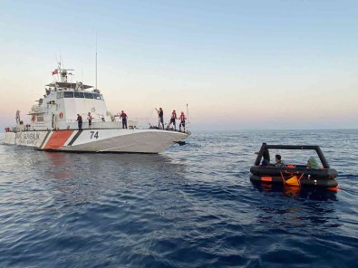 Didim'de 5 Düzensiz Göçmen Kurtarildi