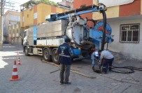 Diyarbakir'da Yaklasik 1,5 Milyon Metre Sebekede Temizlik Çalismasi