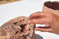 İzmir'deki kazı çalışmalarında heyecanlandıran keşi: 8 bin yıllık parmak izi Haberi