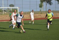 Ahlat'ta 'Söhretler Karmasi Futbol Turnuvasi' Düzenlendi