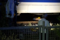 Trenin Altinda Kalan Genç Hayatini Kaybetti