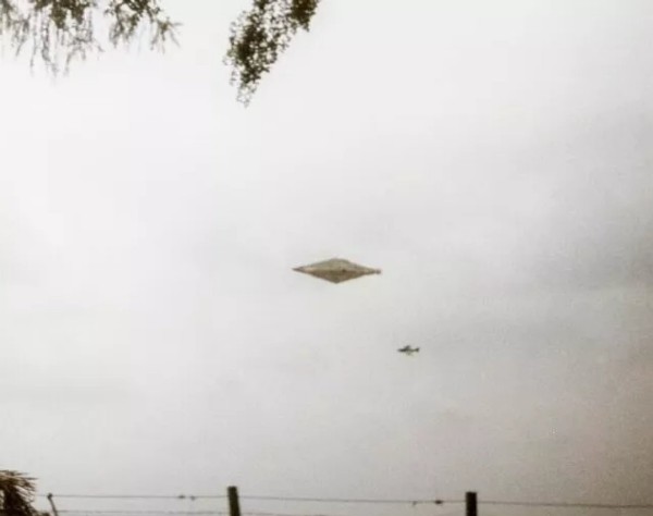 En net UFO görüntüsü 32 yıl sonra ortaya çıktı!