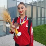 Antalyasporlu Cimnastikçiler Sahneye Çikti