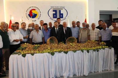 Aydin'da Sezonun Ilk Kuru Inciri 350 Liradan Satildi