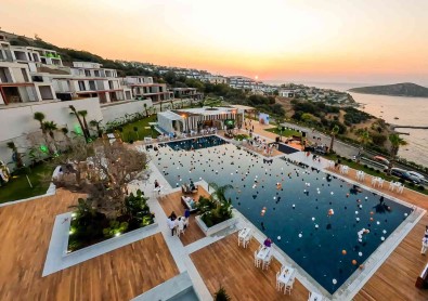 Bodrum'un Yeni Gözdesi Velux Yalikavak Görücüye Çikti