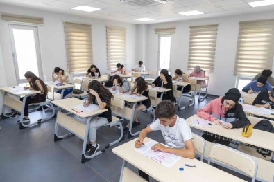 Mersin'de Kurs Merkezlerinde Egitim-Ögretim Yili Basladi
