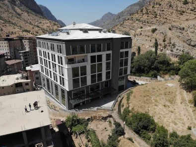 Sirnak'ta 50 Milyon Maliyetle Yapimi Devam Eden Hastanede Sona Yaklasildi