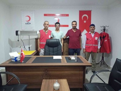 Türk Kizilay Dicle Ilçe Subesinden Basarili Ögrencilere Burs