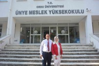 Yillar Sonra Hayallerini Gerçeklestirdiler, 25. Yila Giren Evliliklerini Üniversiteyi Kazanarak Taçlandirdilar