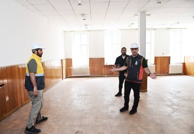 Beyoglu'nda Tarihi Bir Yapi Daha Ihya Ediliyor Açiklamasi Kütüphane Ve Gençlik Merkezi Olacak