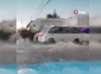 Meksika'da Birçok Eyaleti Sel Vurdu