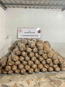 Elazig'da 1 Ton Kiyilmis Kaçak Tütün Ele Geçirildi