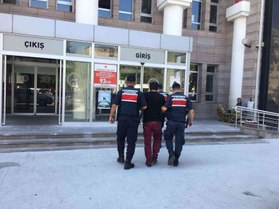 Kusadasi'nda 24 Yil Kesinlesmis Hapis Cezasi Bulunan Sahis Yakalandi