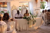 Evliliklerinin 25. Yilini  Kutlamak Için Londra'dan Marmaris'e Geldiler