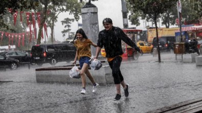 Meteoroloji'den İstanbul için sağanak yağış uyarısı!