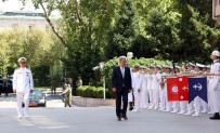 Oramiral Özbal'in Emekliye Ayrilmasi Dolayisiyla Deniz Kuvvetleri Komutanliginda Devir-Teslim Töreni Düzenlendi
