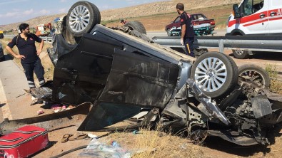 Takla Atan Otomobil Hurdaya Döndü Açiklamasi Ayni Aileden 7 Kisi Yaralandi